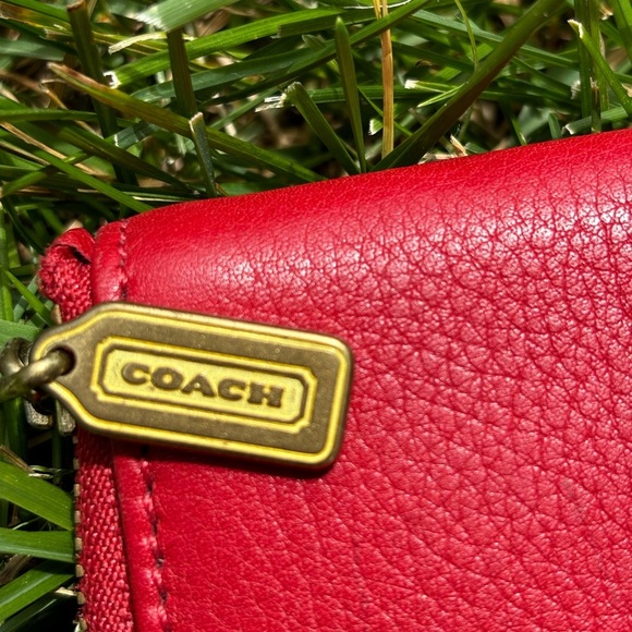 Coach | Vintage Red Sonoma Full length Zip Around Wallet - Picture 2 of 7